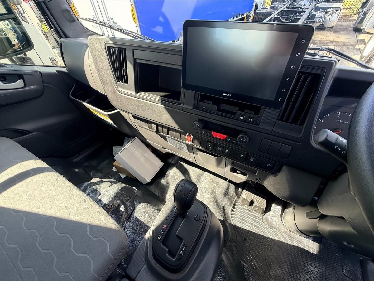 2026 Isuzu N Series image 15