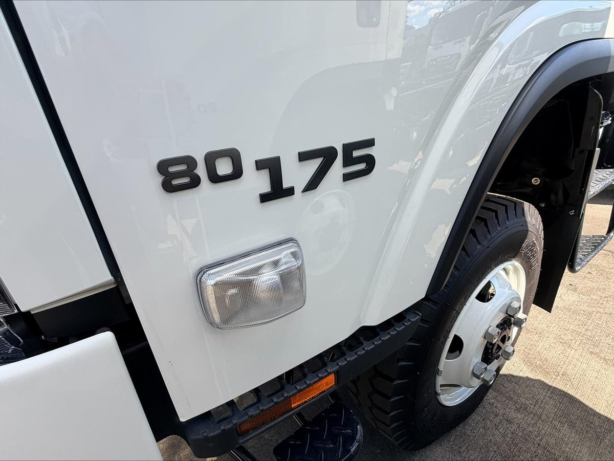 2026 Isuzu N Series image 6