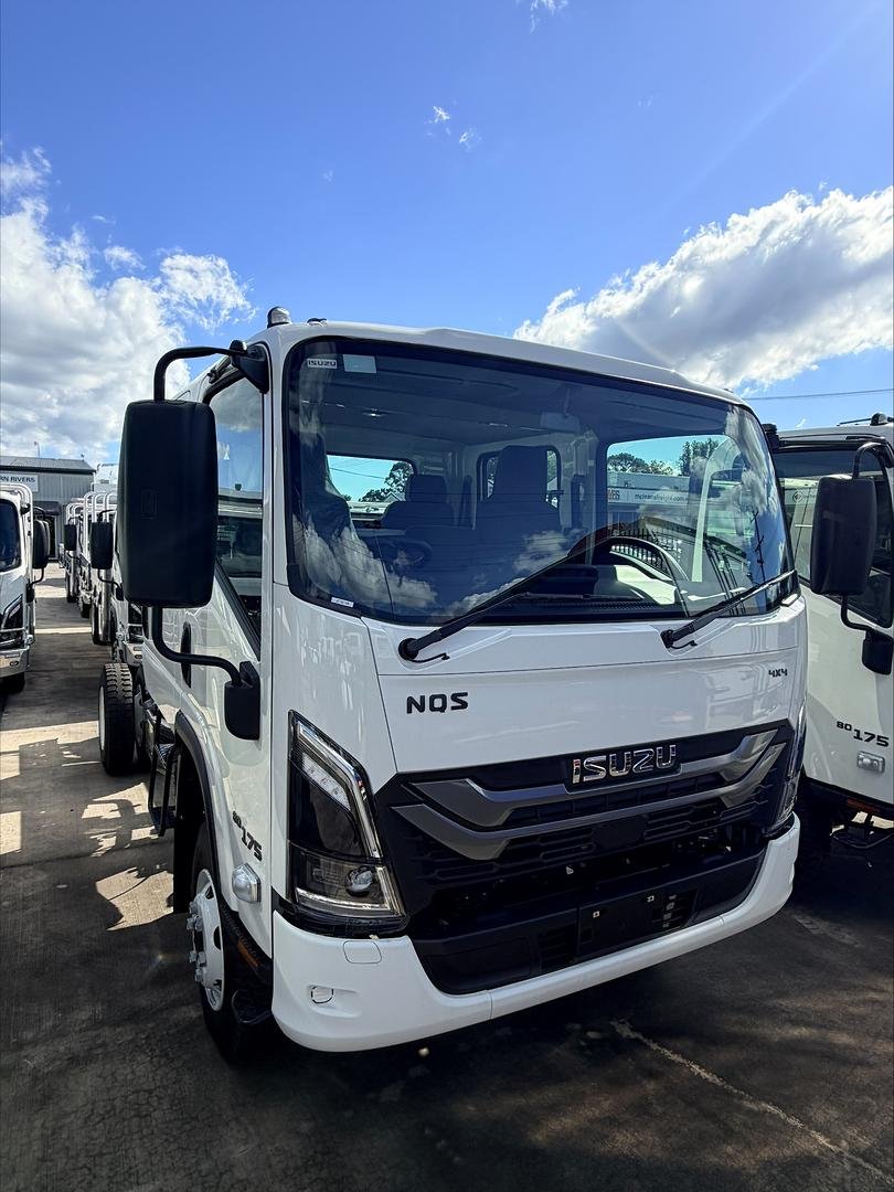 2026 Isuzu N Series image 7