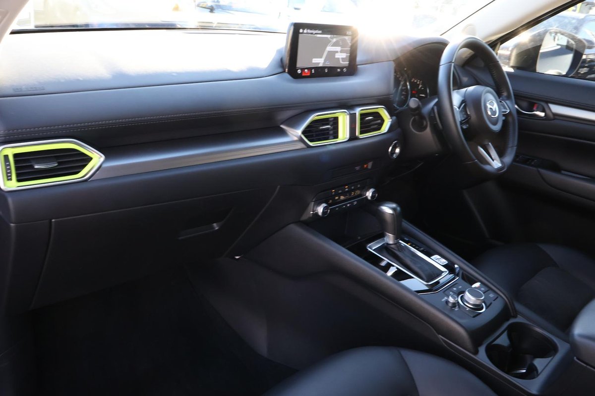 2022 Mazda CX-5 Touring KF Series AWD image 26