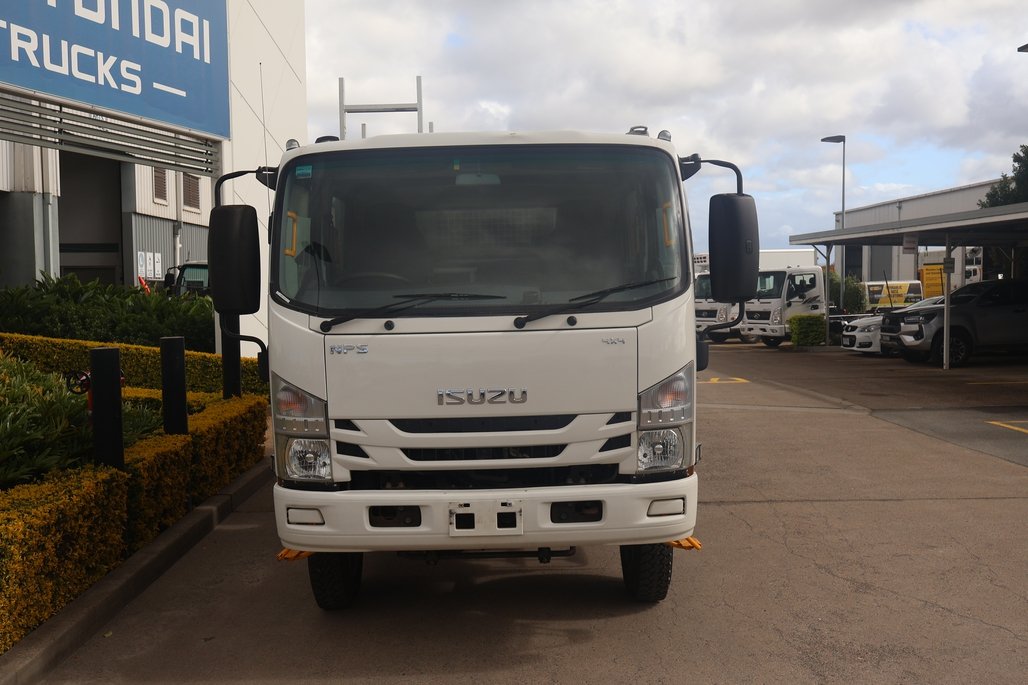 2017 ISUZU NPS 75-155 image 11