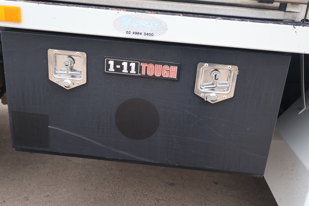 2017 ISUZU NPS 75-155 image 11