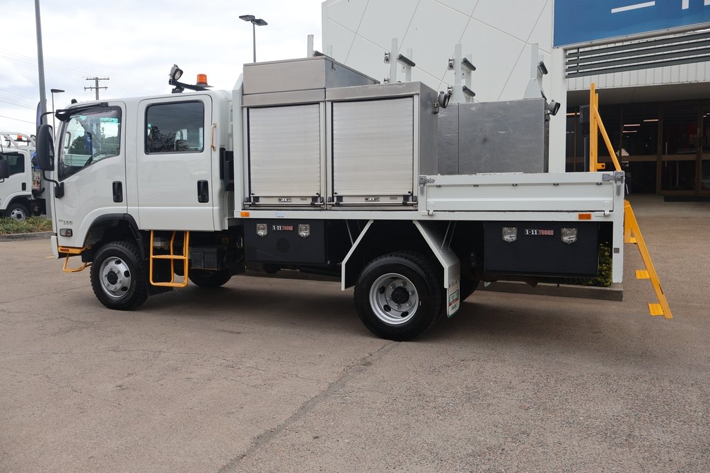 2017 ISUZU NPS 75-155 image 3