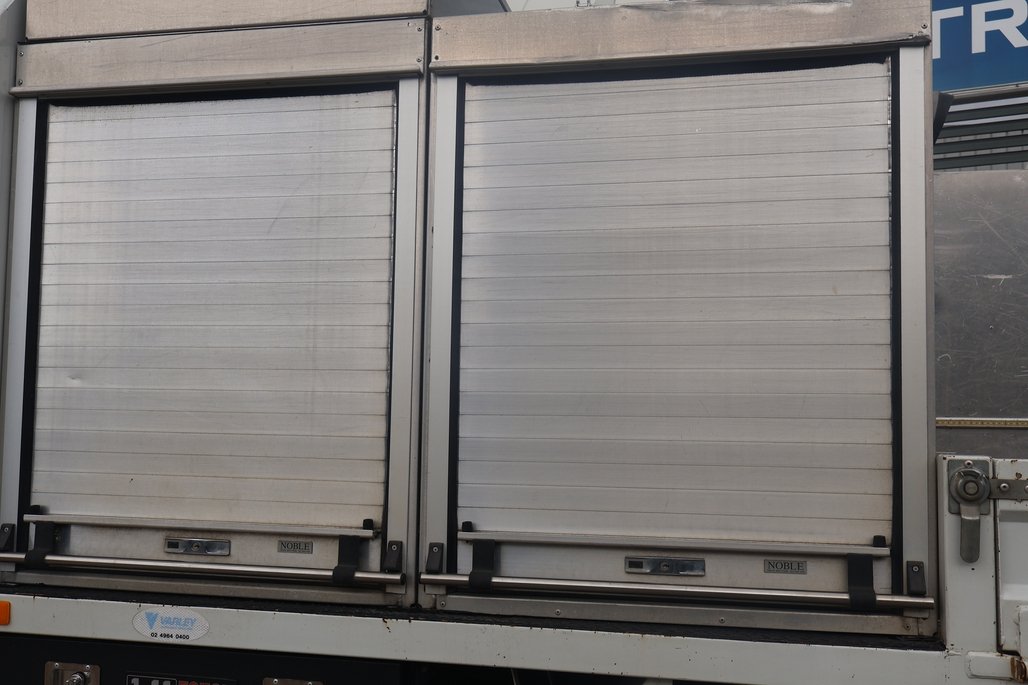 2017 ISUZU NPS 75-155 image 6