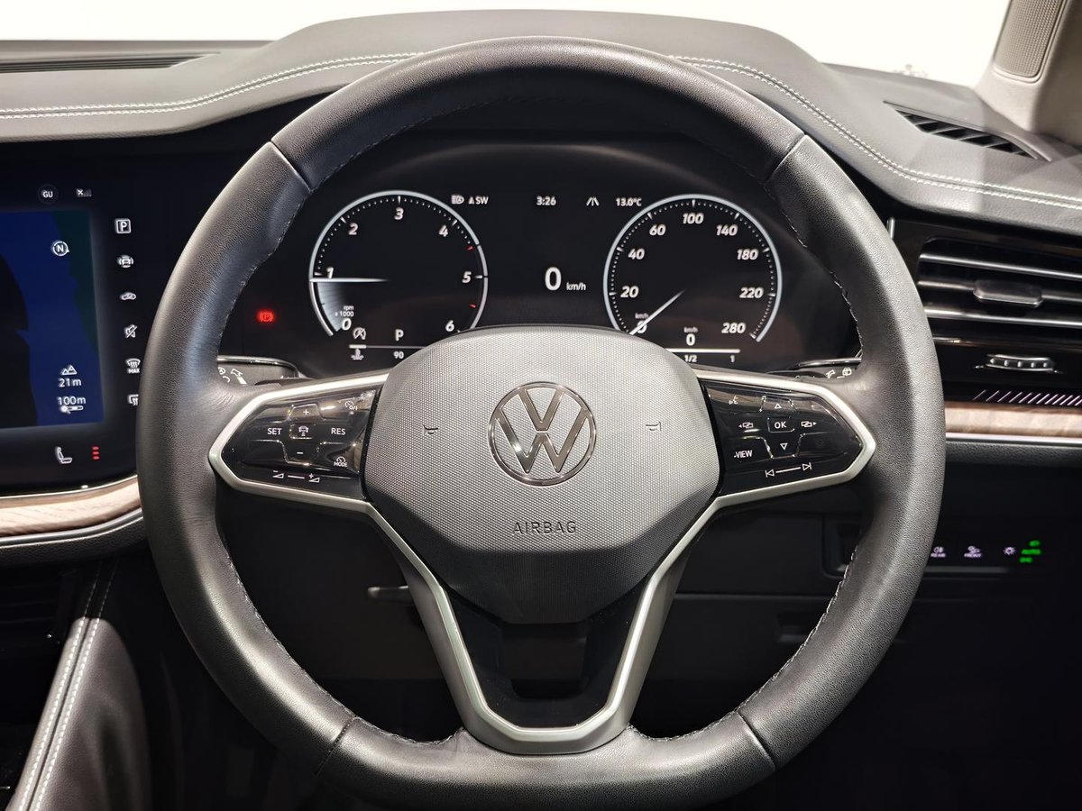 2025 Volkswagen Touareg 170TDI RC MY25 Four Wheel Drive image 9