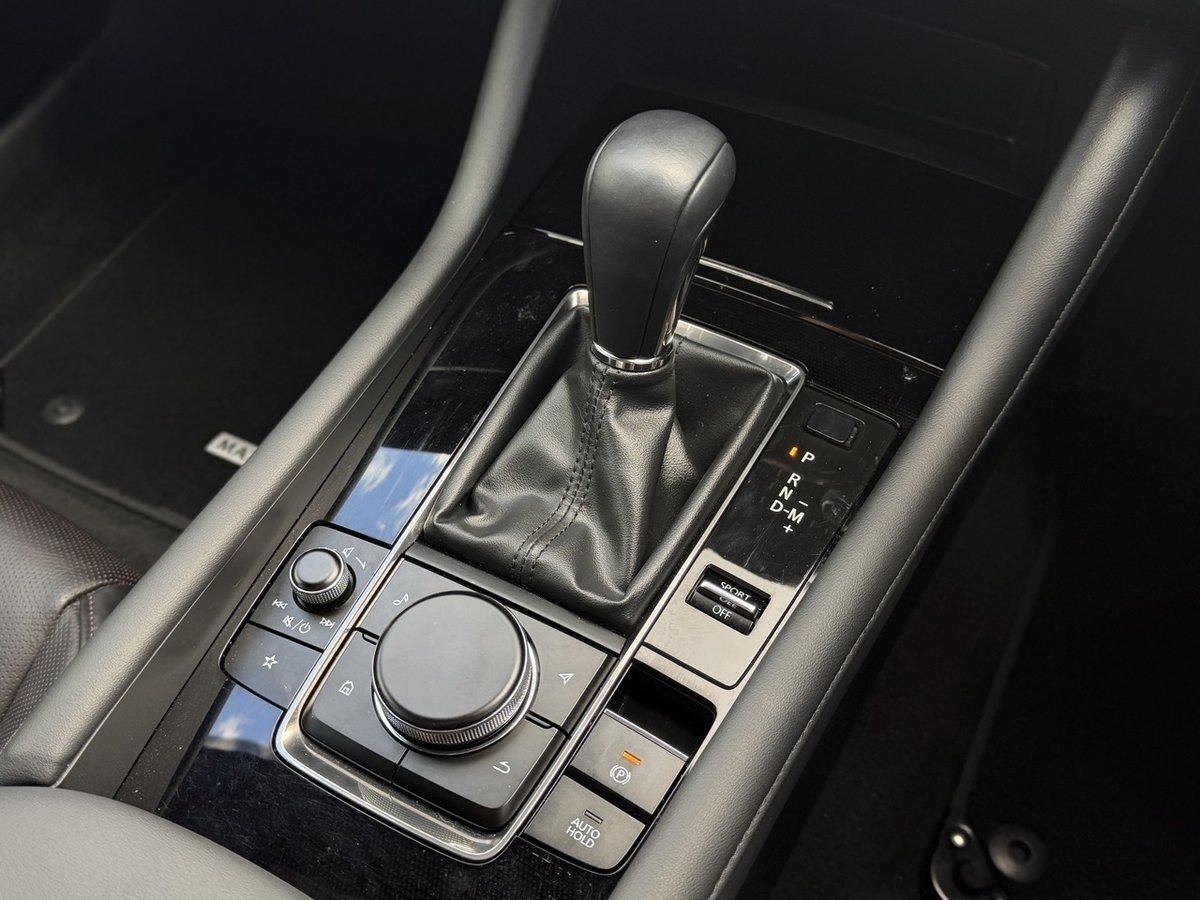 2019 Mazda 3 G25 GT BP Series image 15