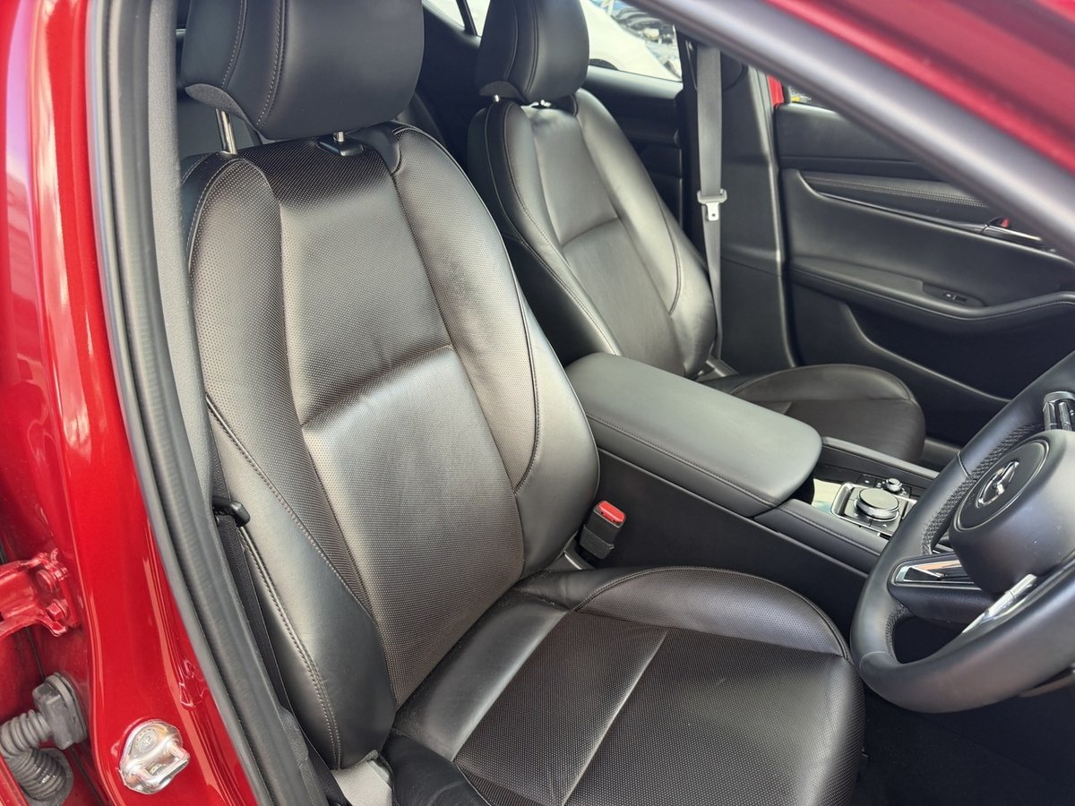 2019 Mazda 3 G25 GT BP Series image 22