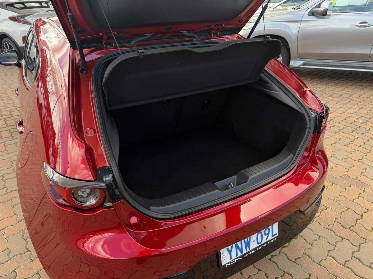 2019 Mazda 3 G25 GT BP Series image 25