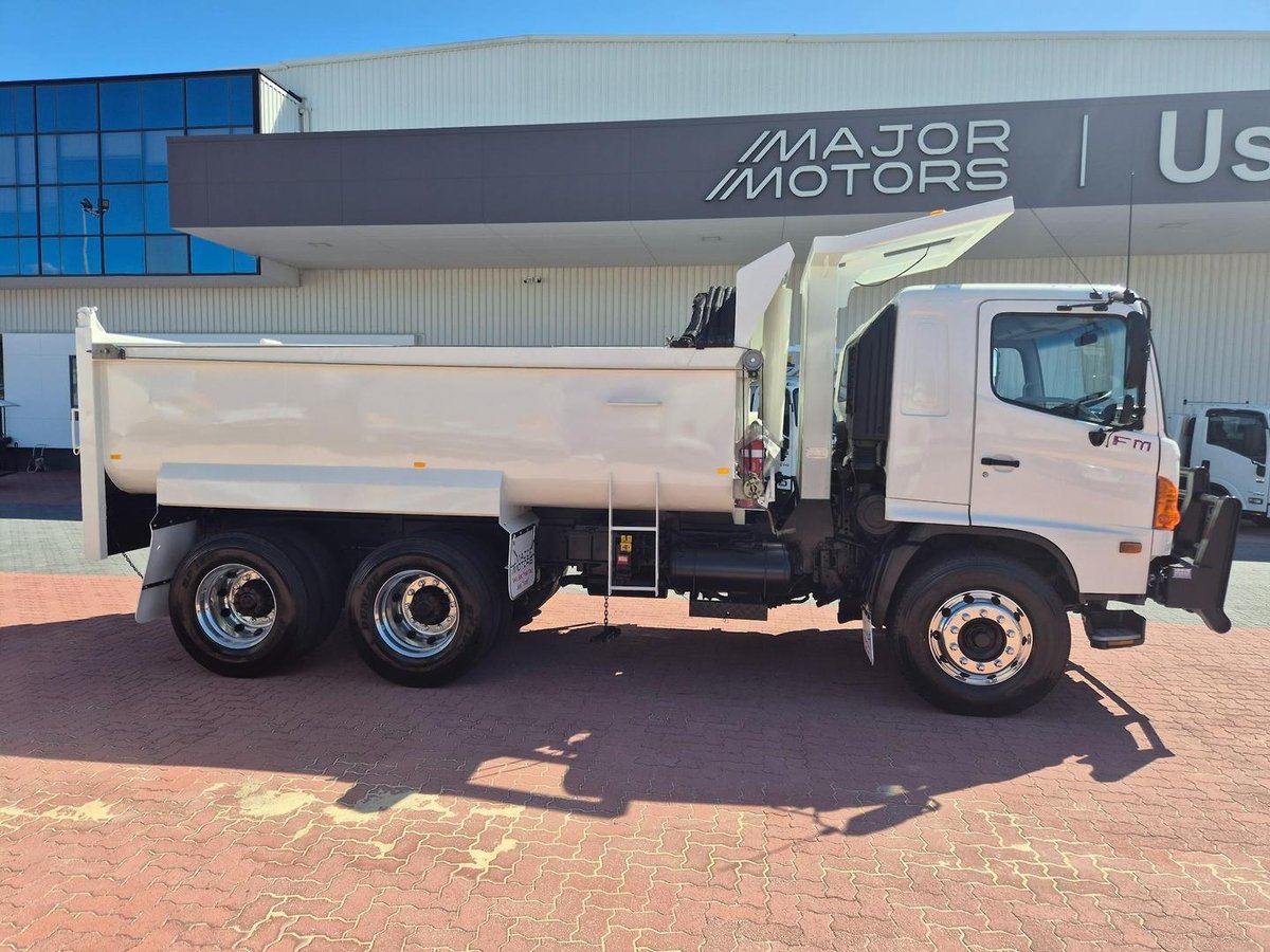 2008 Hino Fm 2627-500 Series Auto 6X4 11Cm3 Tipper And Rops image 12