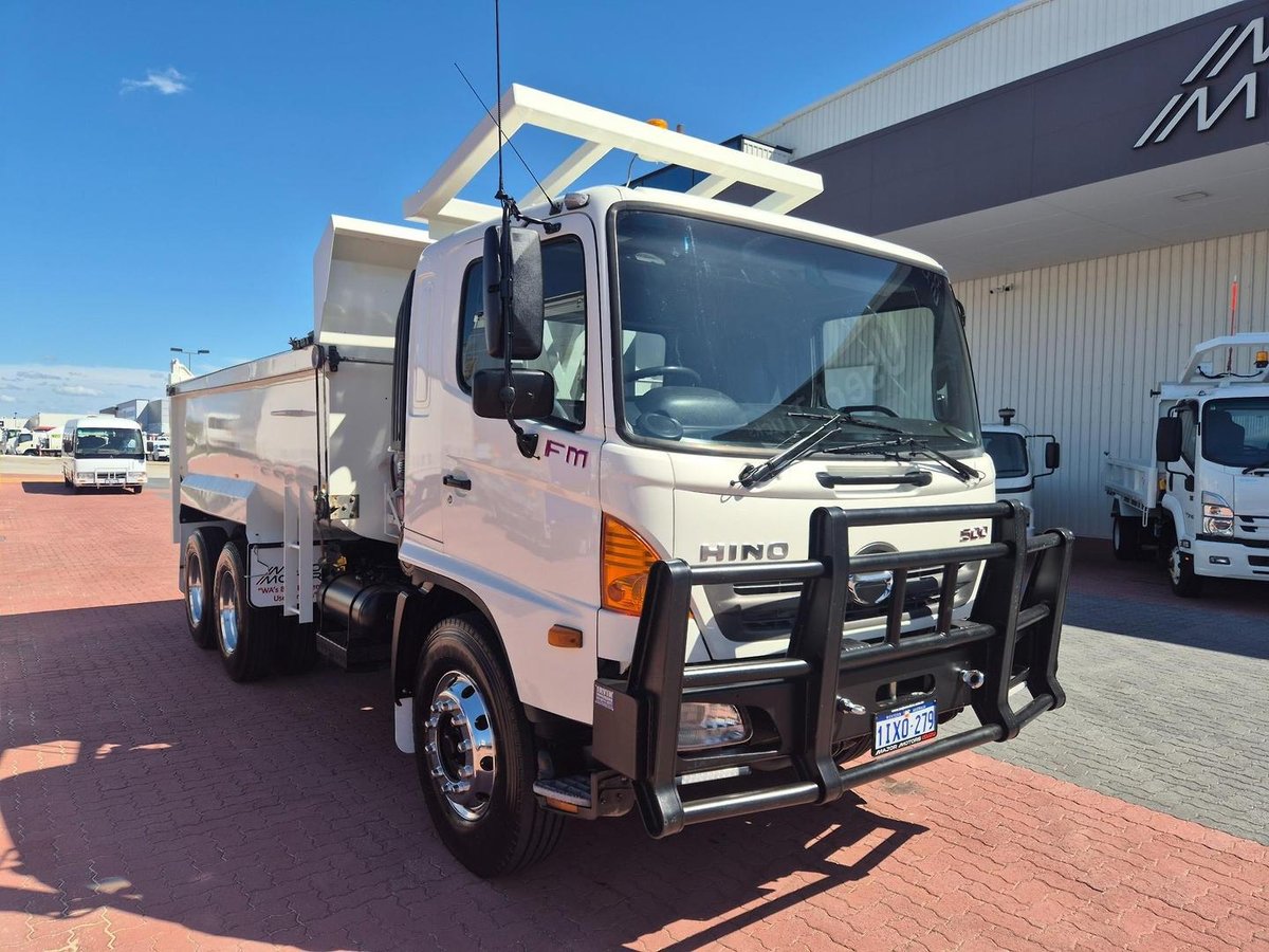2008 Hino Fm 2627-500 Series Auto 6X4 11Cm3 Tipper And Rops image 13