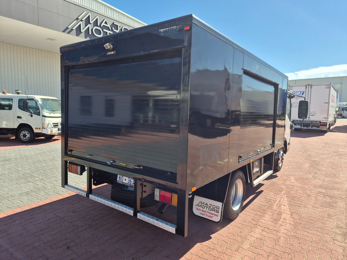 2017 Isuzu Trucks Npr65-190  3 Ton Service Body image 17