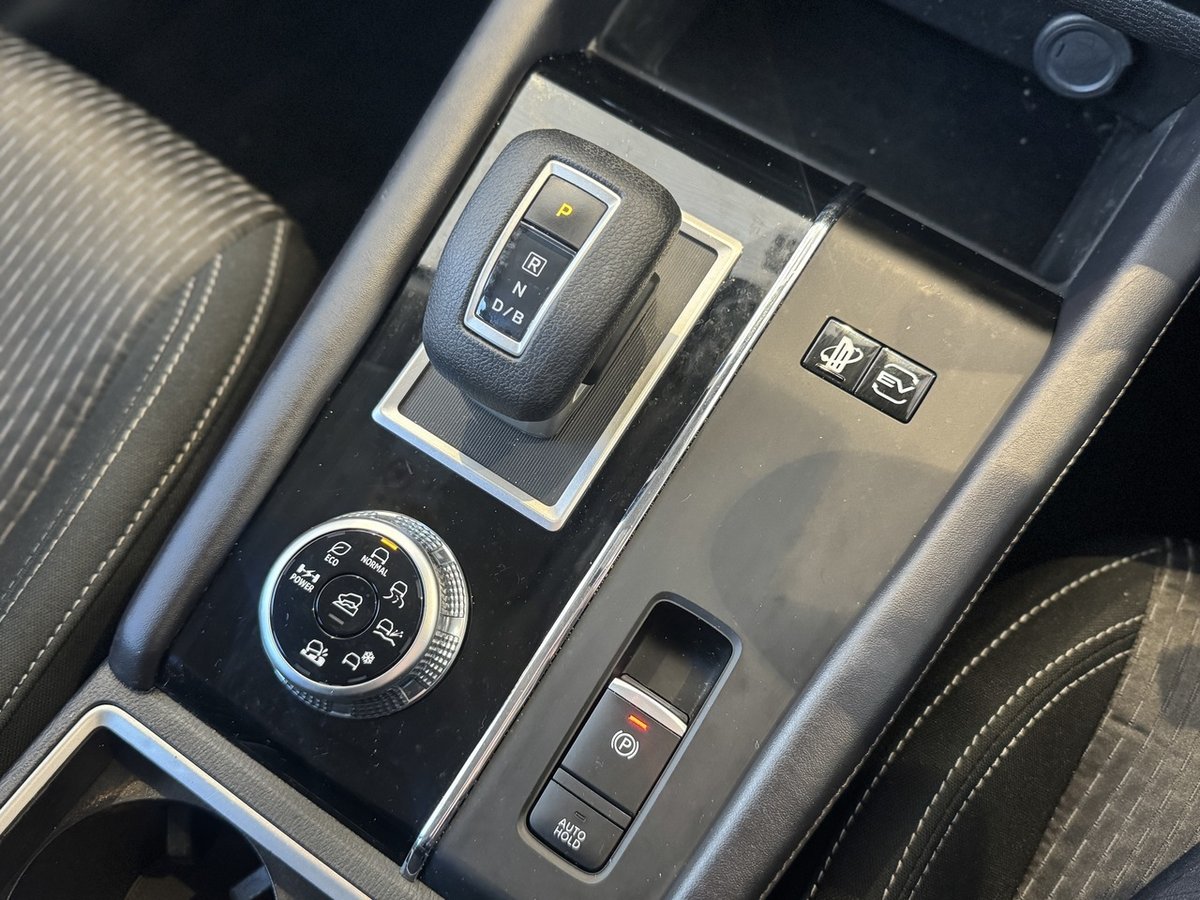 2024 Mitsubishi Outlander PHEV ES ZM MY24 AWD image 14