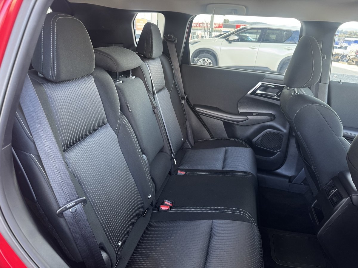 2024 Mitsubishi Outlander PHEV ES ZM MY24 AWD image 8