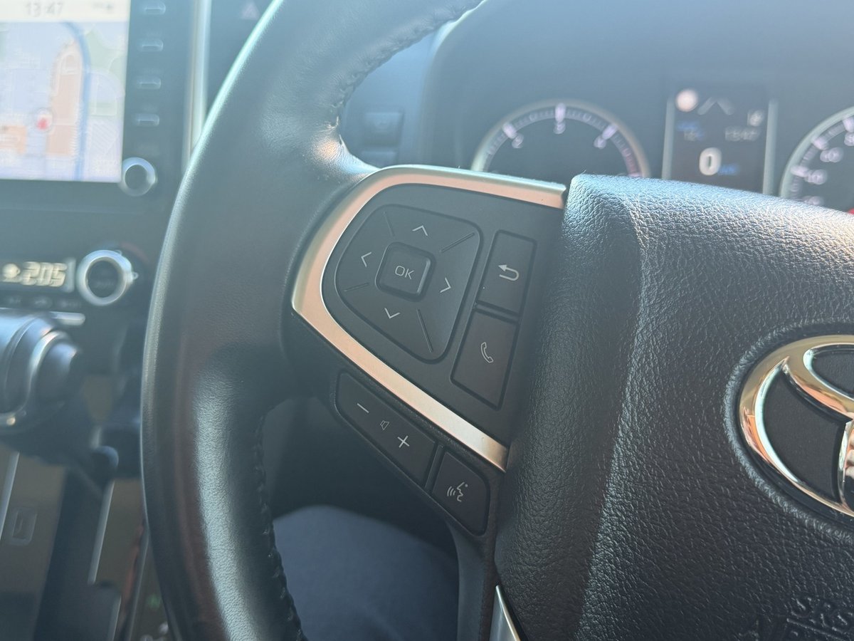 2021 Toyota Granvia VX GDH303R image 17