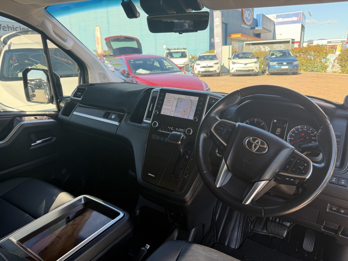 2021 Toyota Granvia VX GDH303R image 22