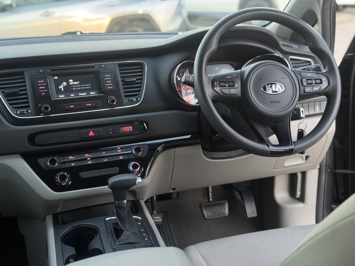 2017 Kia Carnival S YP MY17 image 10