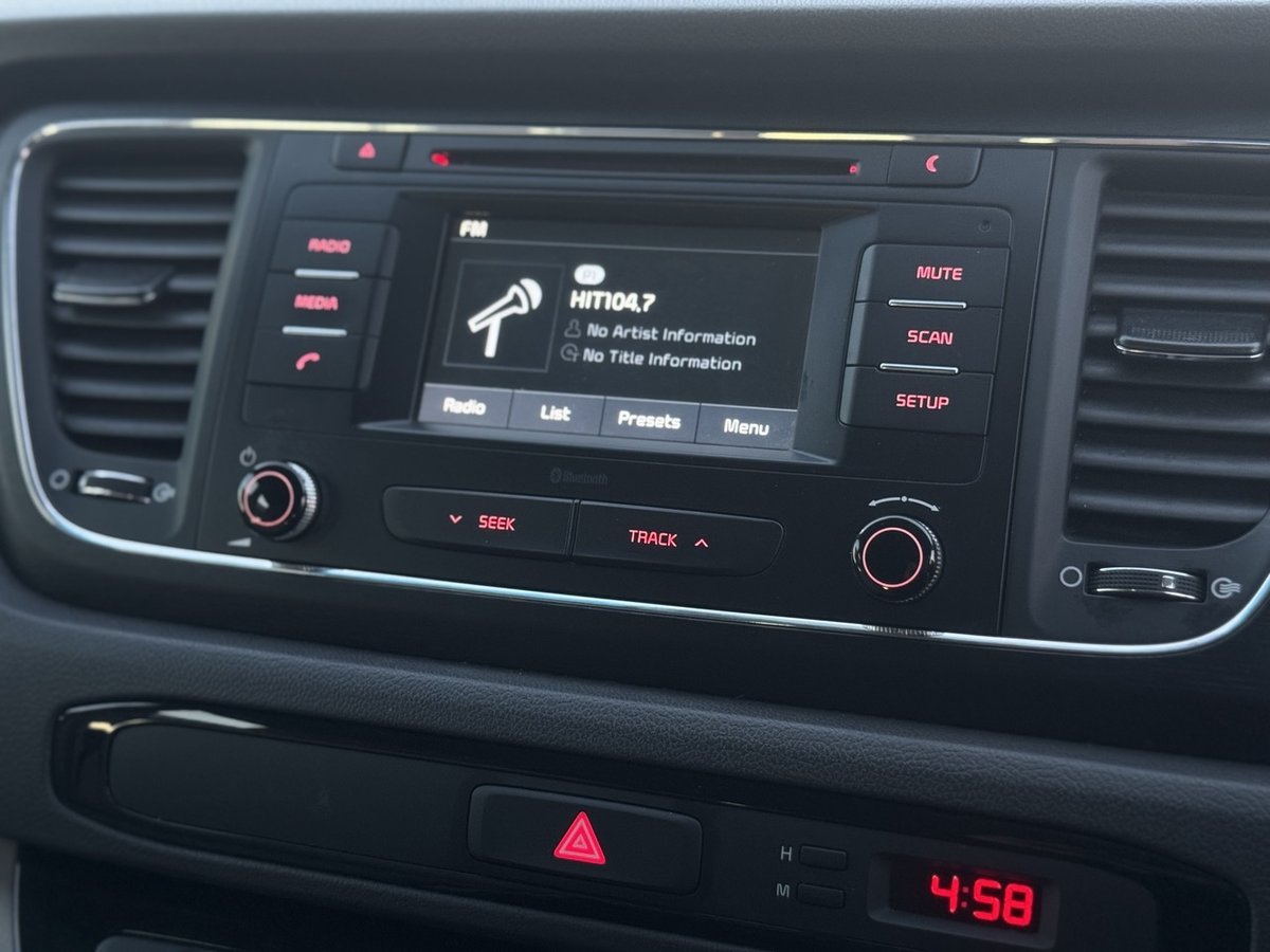 2017 Kia Carnival S YP MY17 image 11