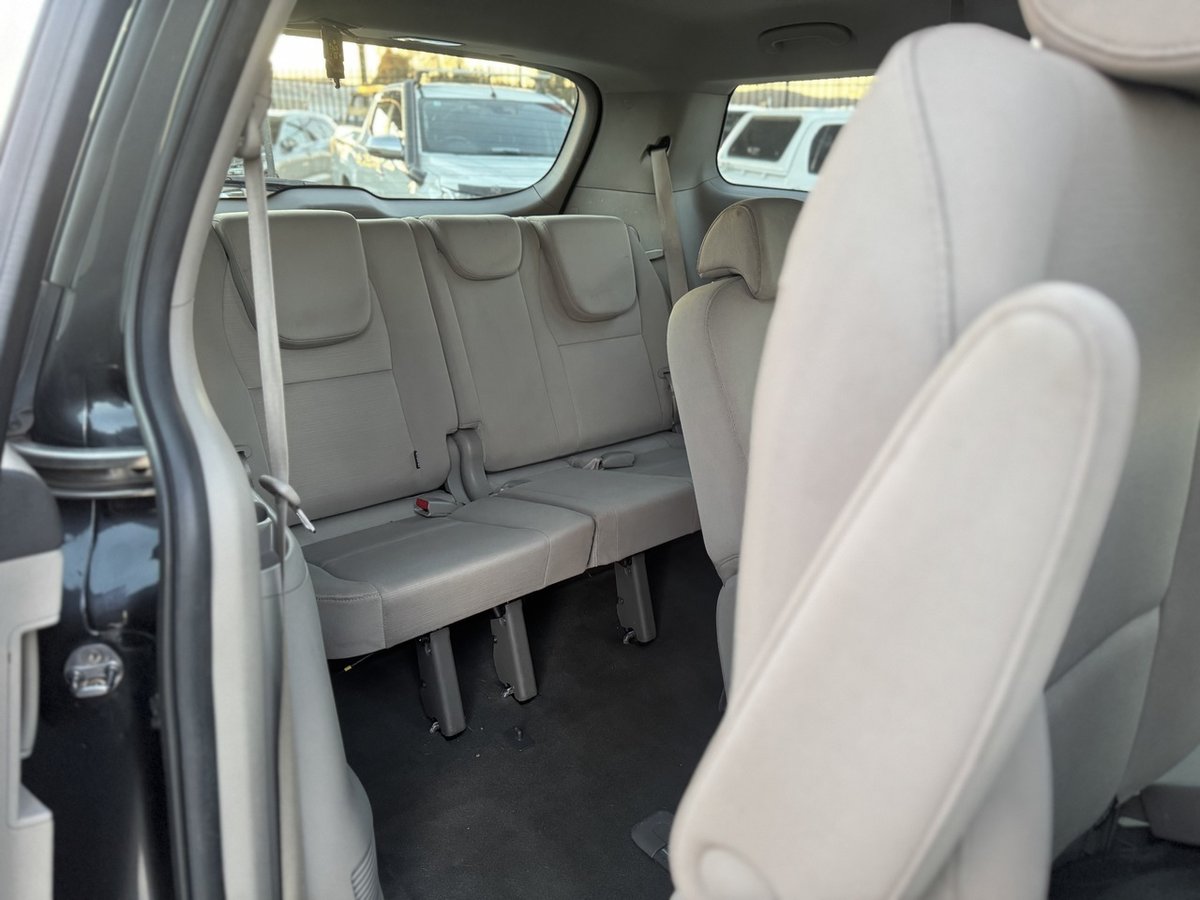 2017 Kia Carnival S YP MY17 image 8