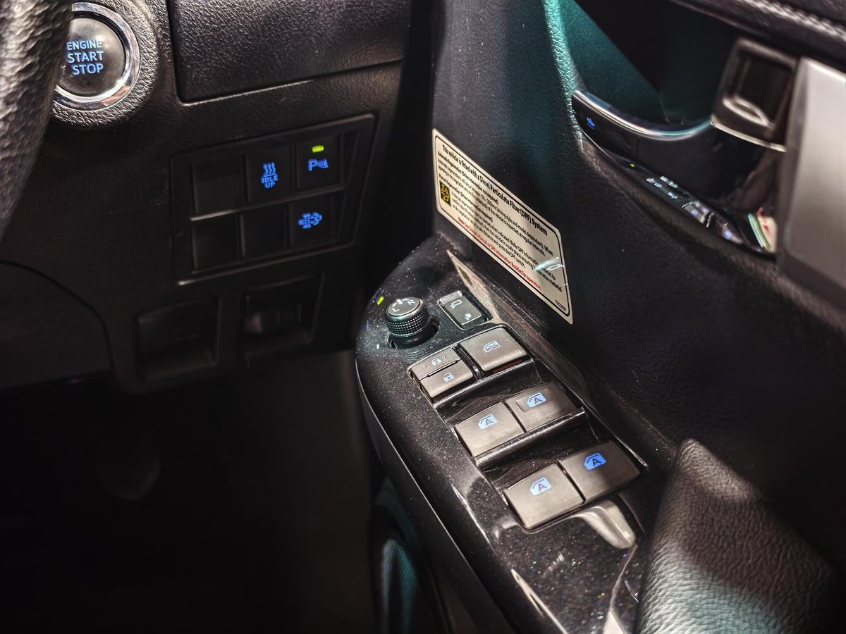 2021 Toyota Hilux SR5 GUN126R 4X4 Dual Range image 14