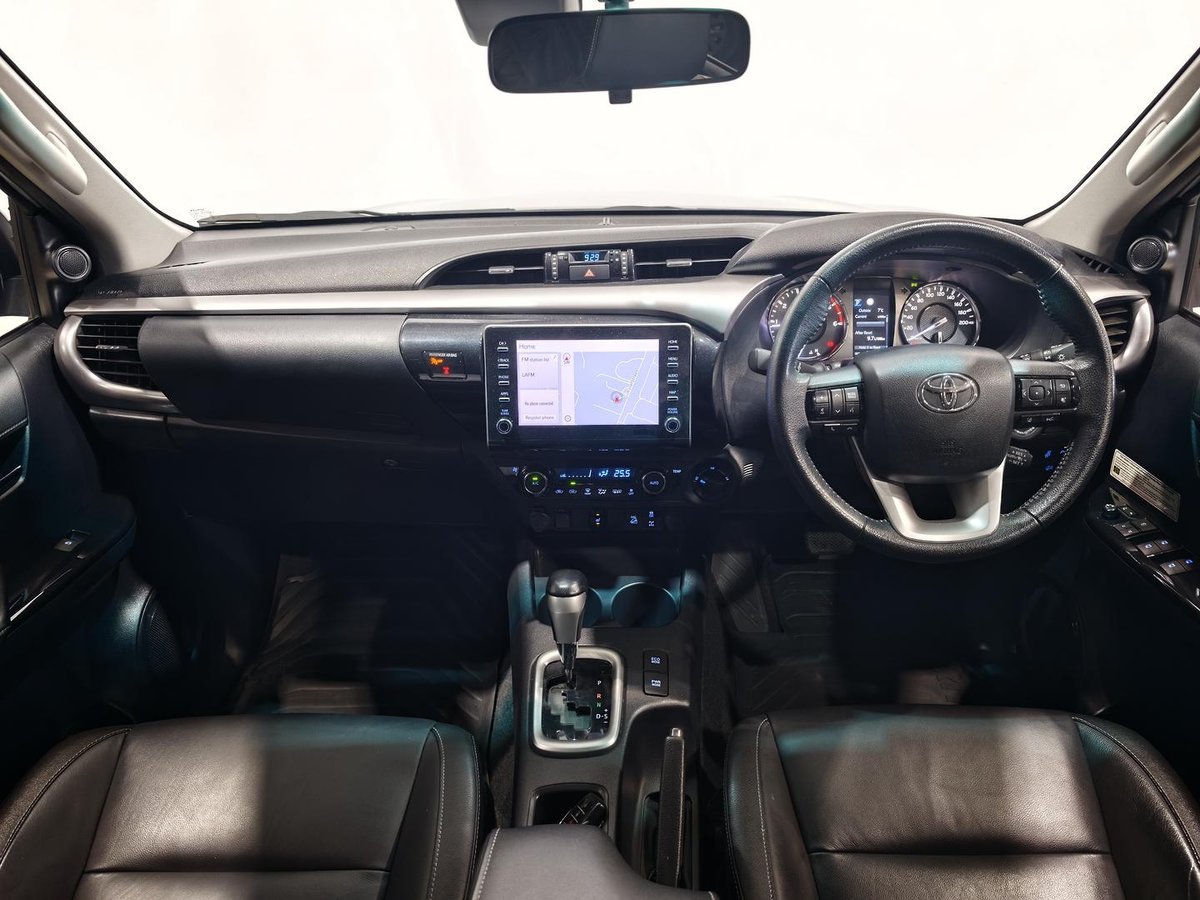 2021 Toyota Hilux SR5 GUN126R 4X4 Dual Range image 15