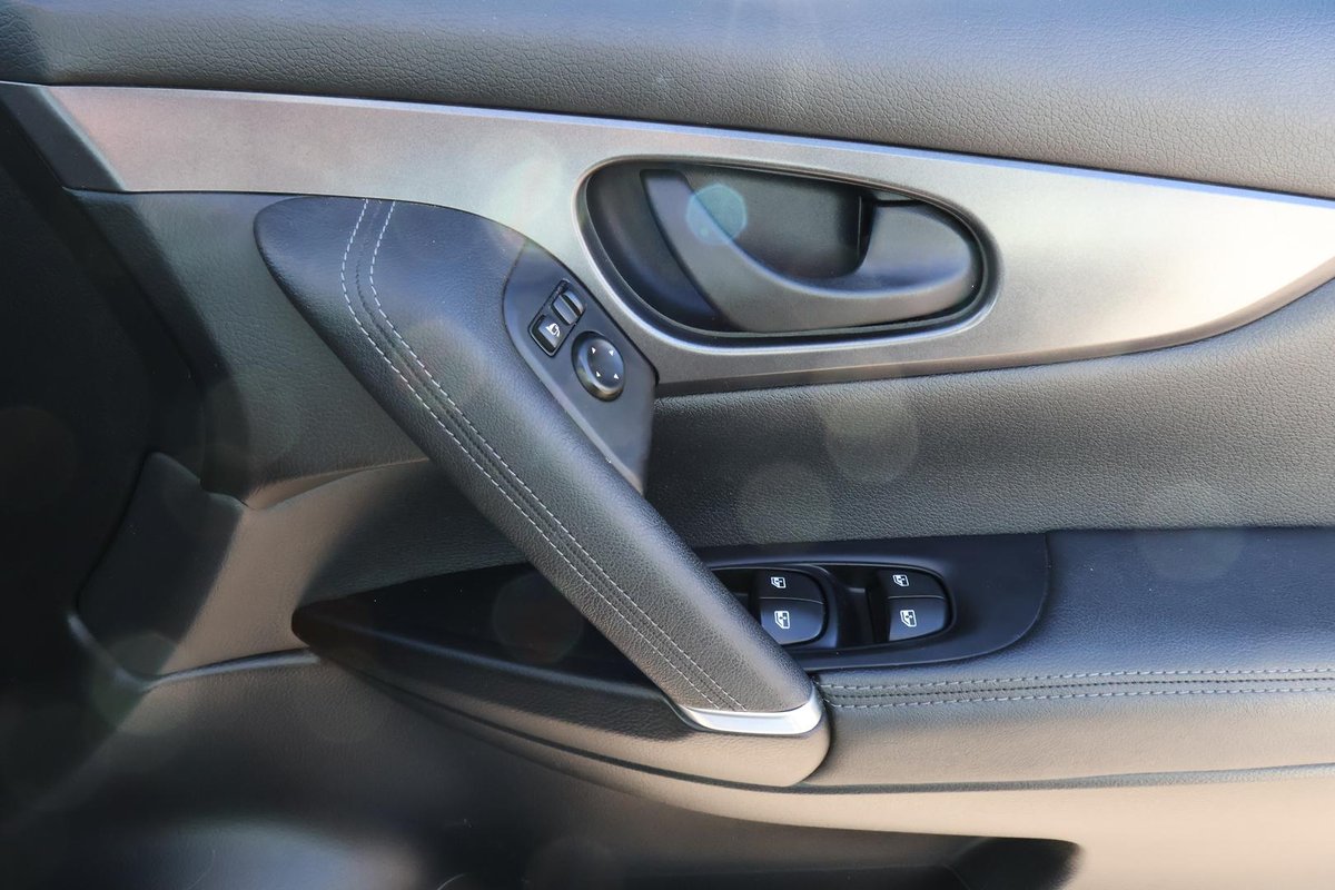 2017 Nissan QASHQAI ST-L J11 Series 2 image 21
