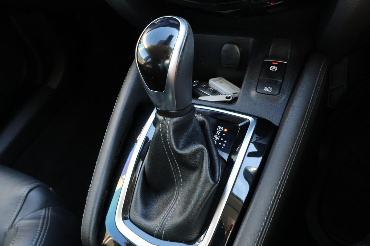 2017 Nissan QASHQAI ST-L J11 Series 2 image 19