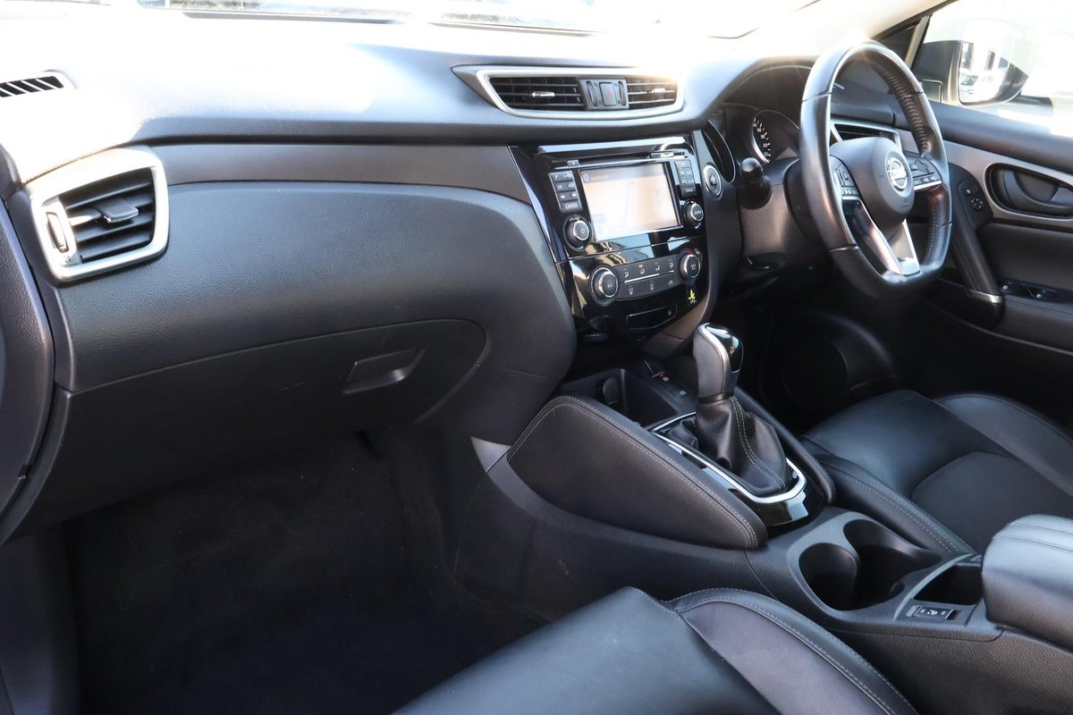 2017 Nissan QASHQAI ST-L J11 Series 2 image 24
