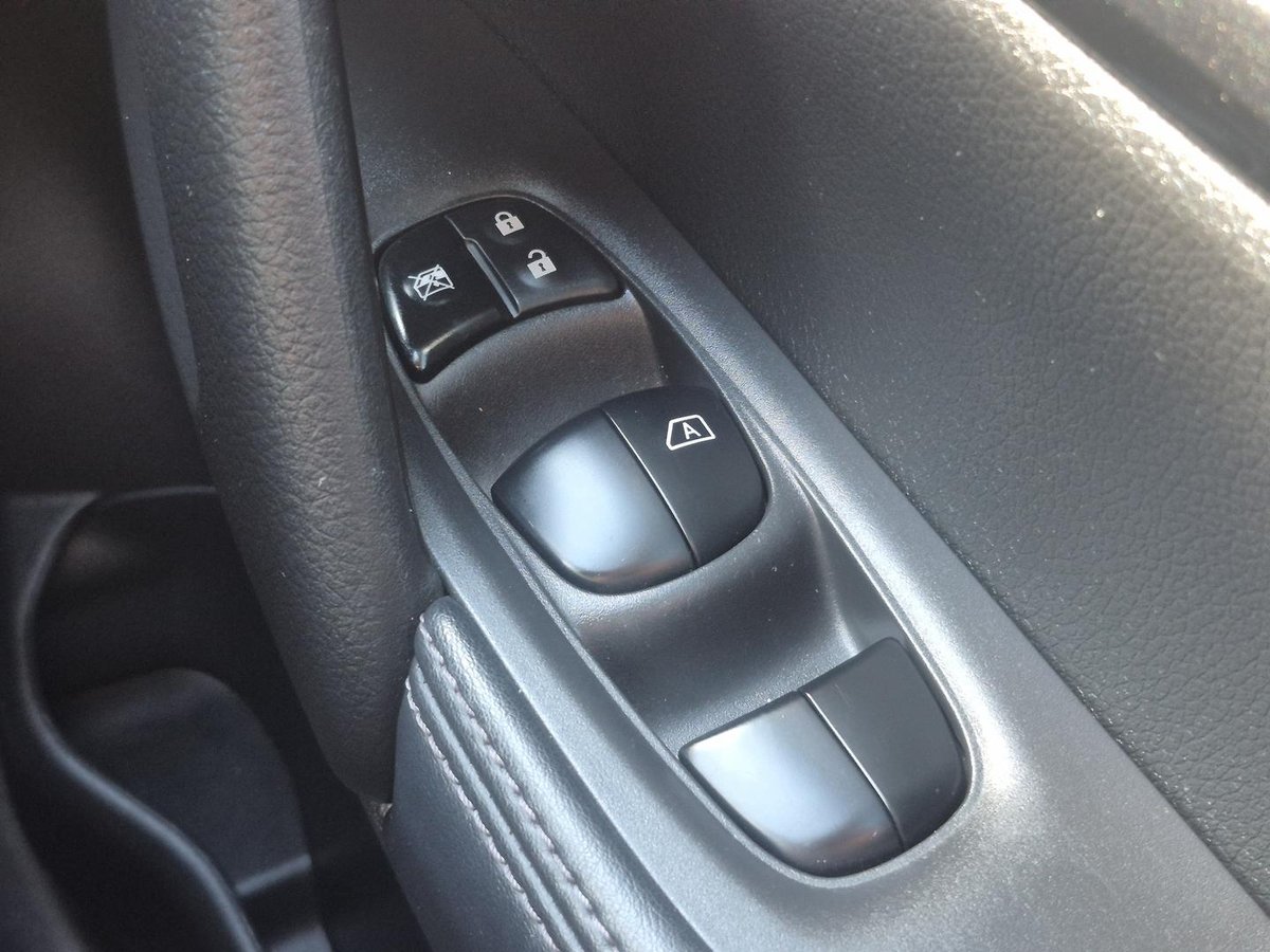 2017 Nissan X-TRAIL ST T32 Series II image 17