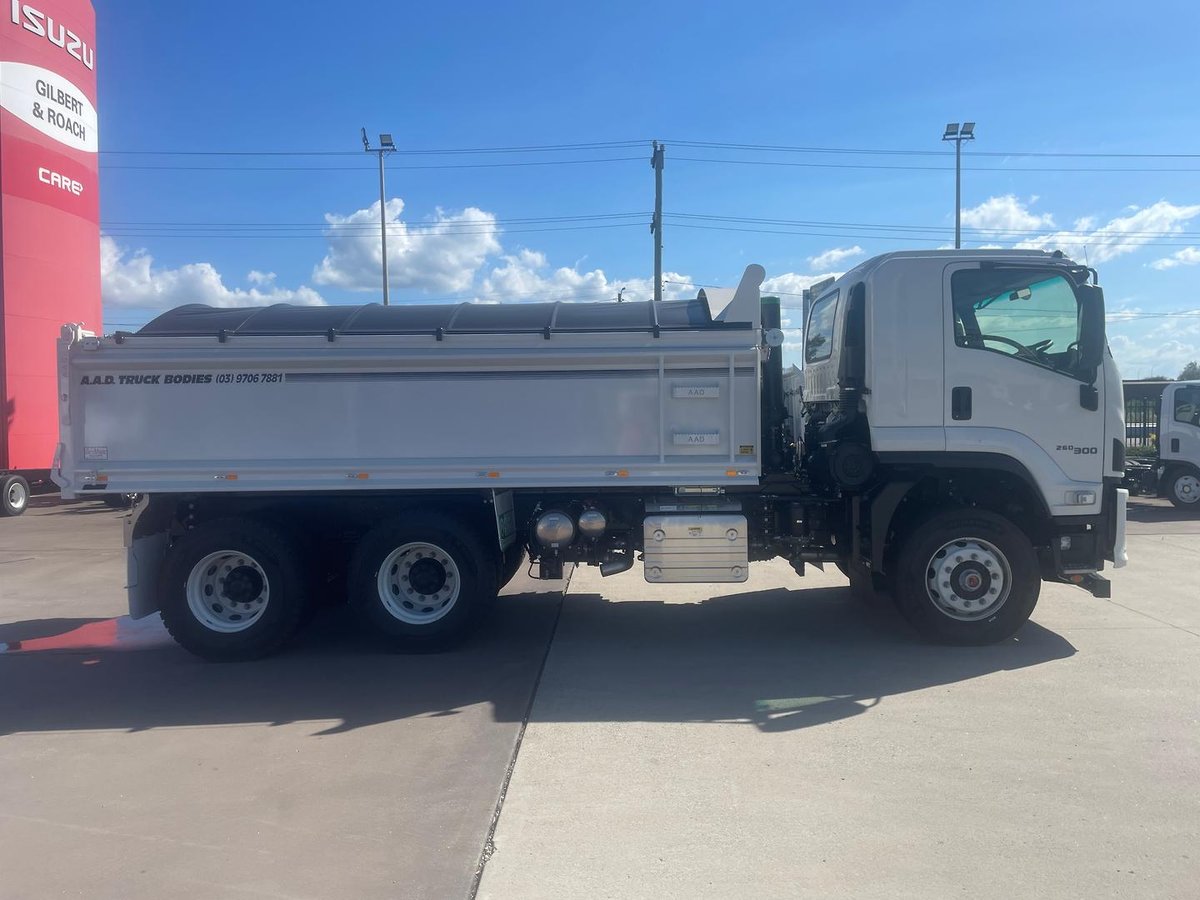 2025 Isuzu F Series Fvz 260-300 At R46 image 8