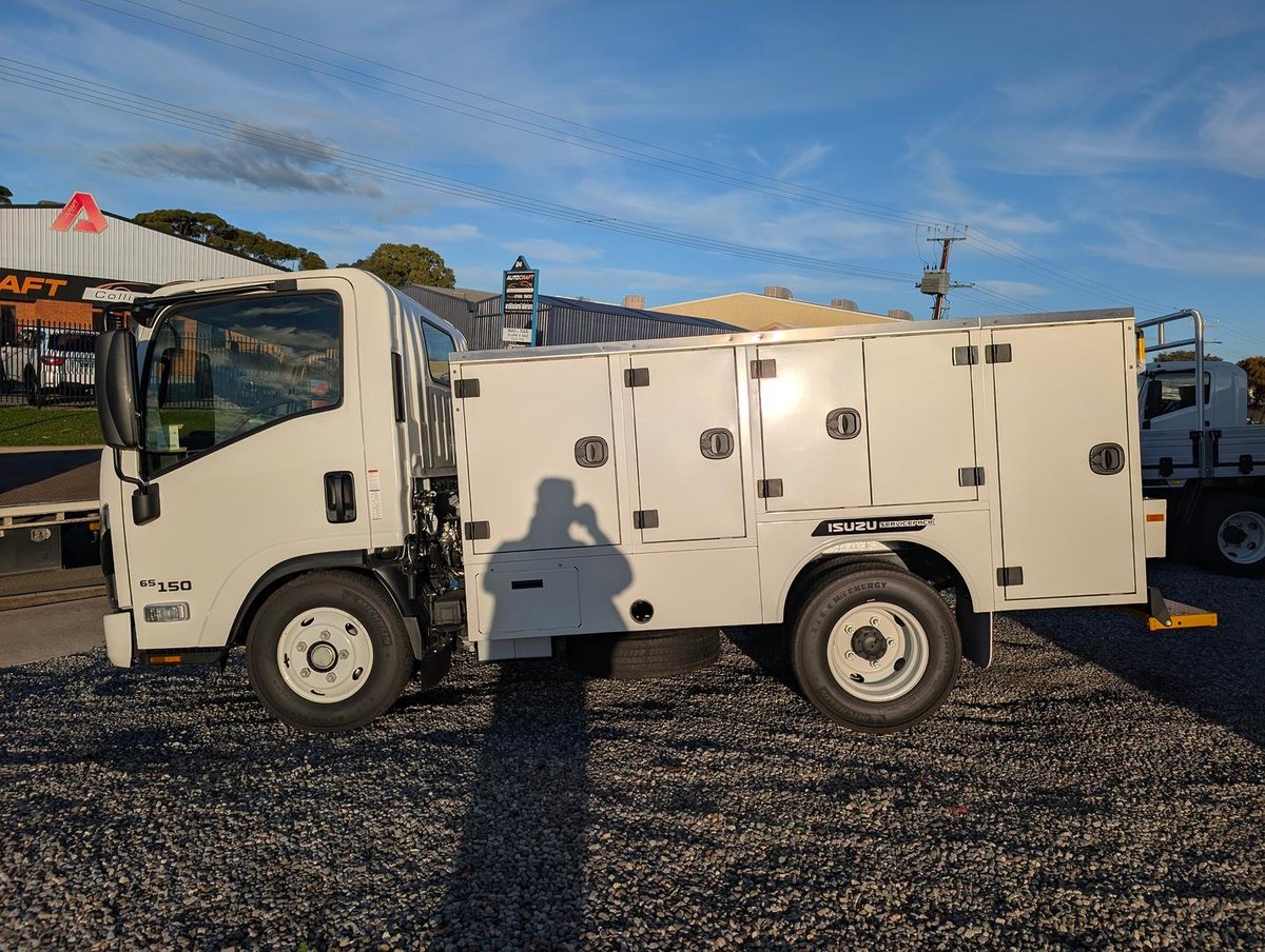 2026 Isuzu N Series image 6