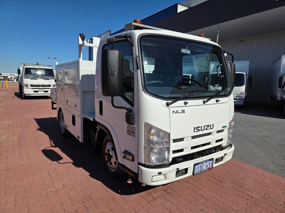 2014 Isuzu Nls 200 Awd Car License Service Body image 4