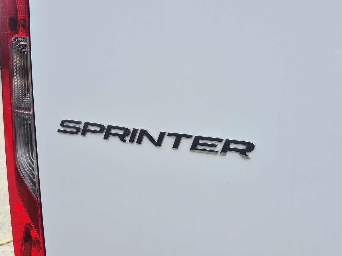 2024 Mercedes-Benz Sprinter 315CDI VS30 image 25