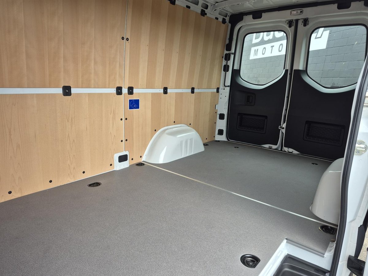 2024 Mercedes-Benz Sprinter 315CDI VS30 image 21