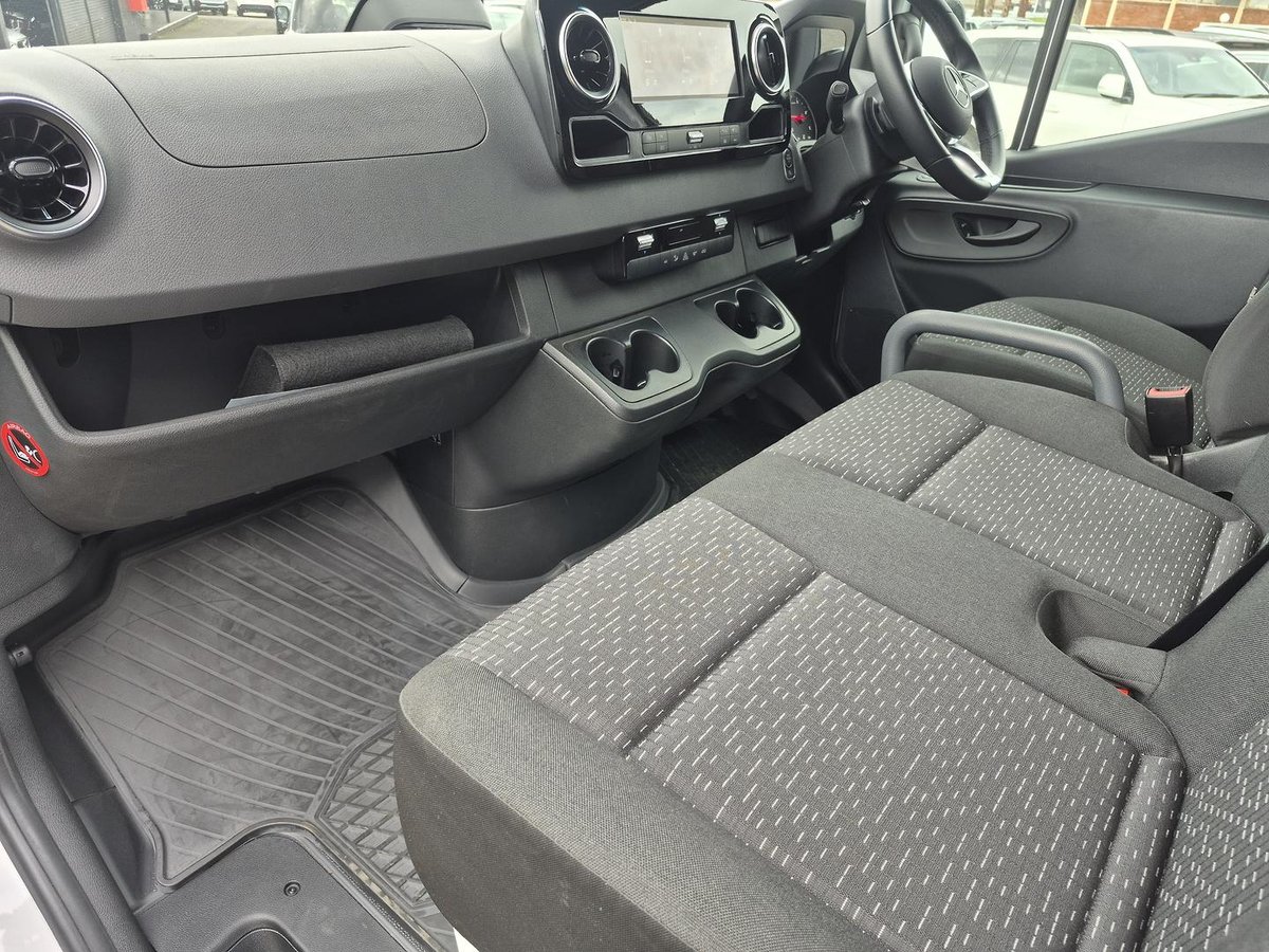 2024 Mercedes-Benz Sprinter 315CDI VS30 image 7
