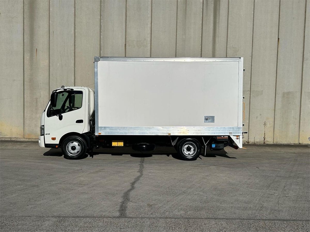 2021 Hino 300 Series 616 image 12
