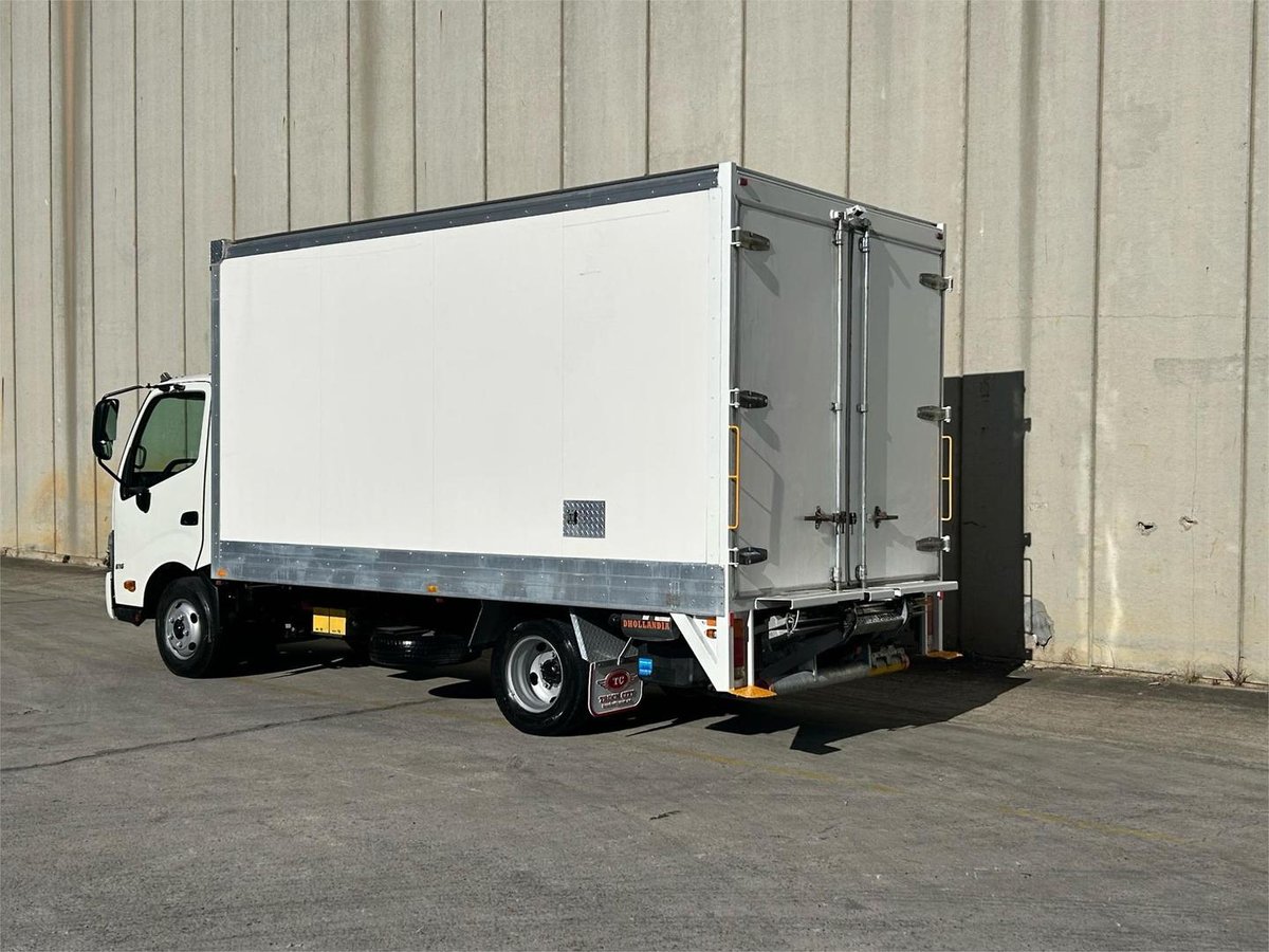 2021 Hino 300 Series 616 image 13