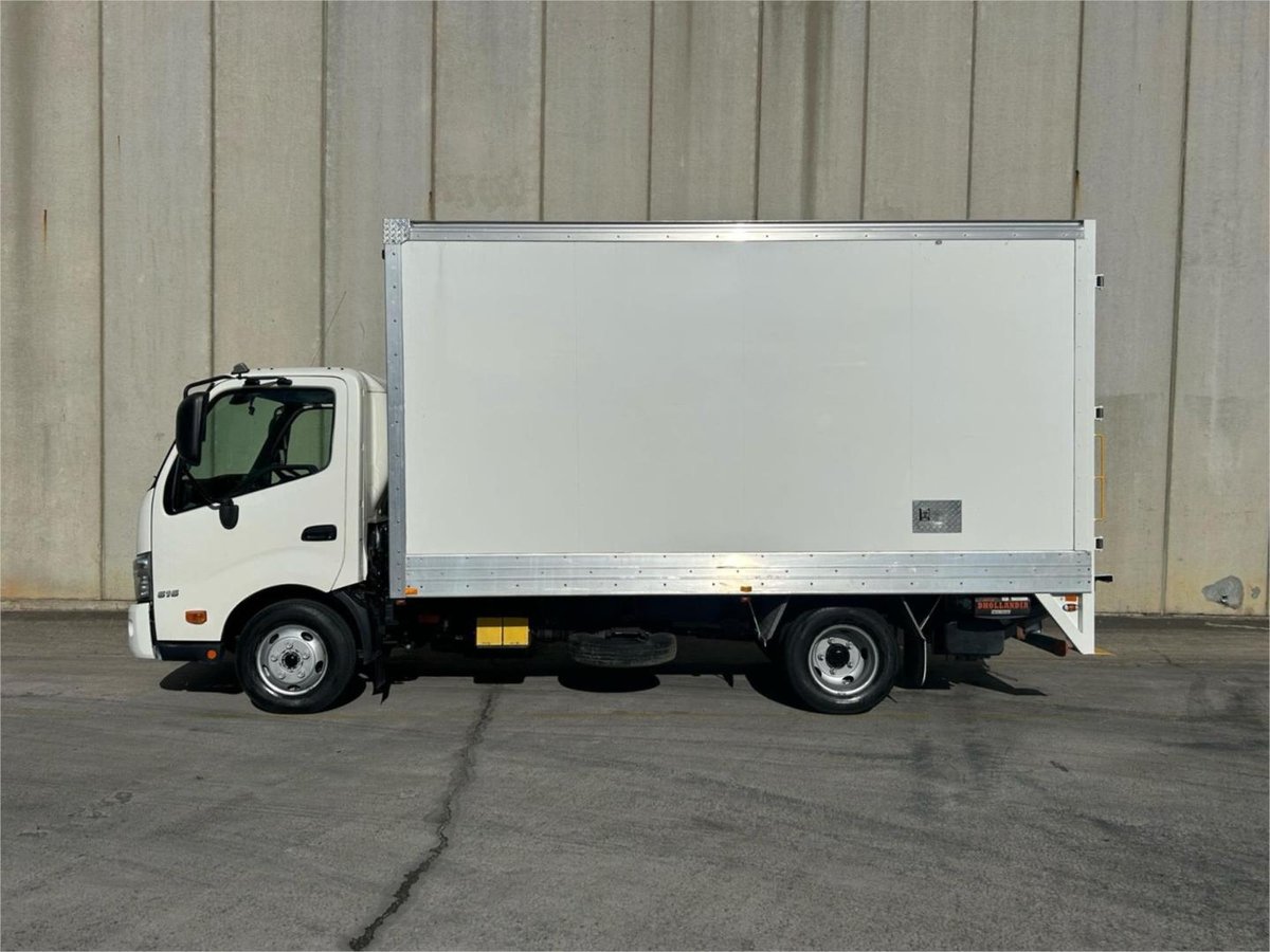 2021 Hino 300 Series 616 image 2