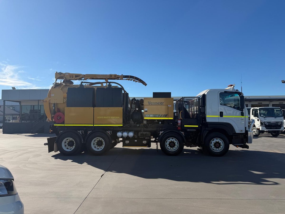 2023 Isuzu F Series FYH300-350 image 6