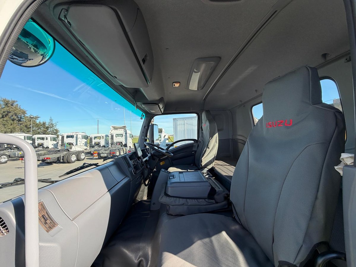 2023 Isuzu F Series FYH300-350 image 34