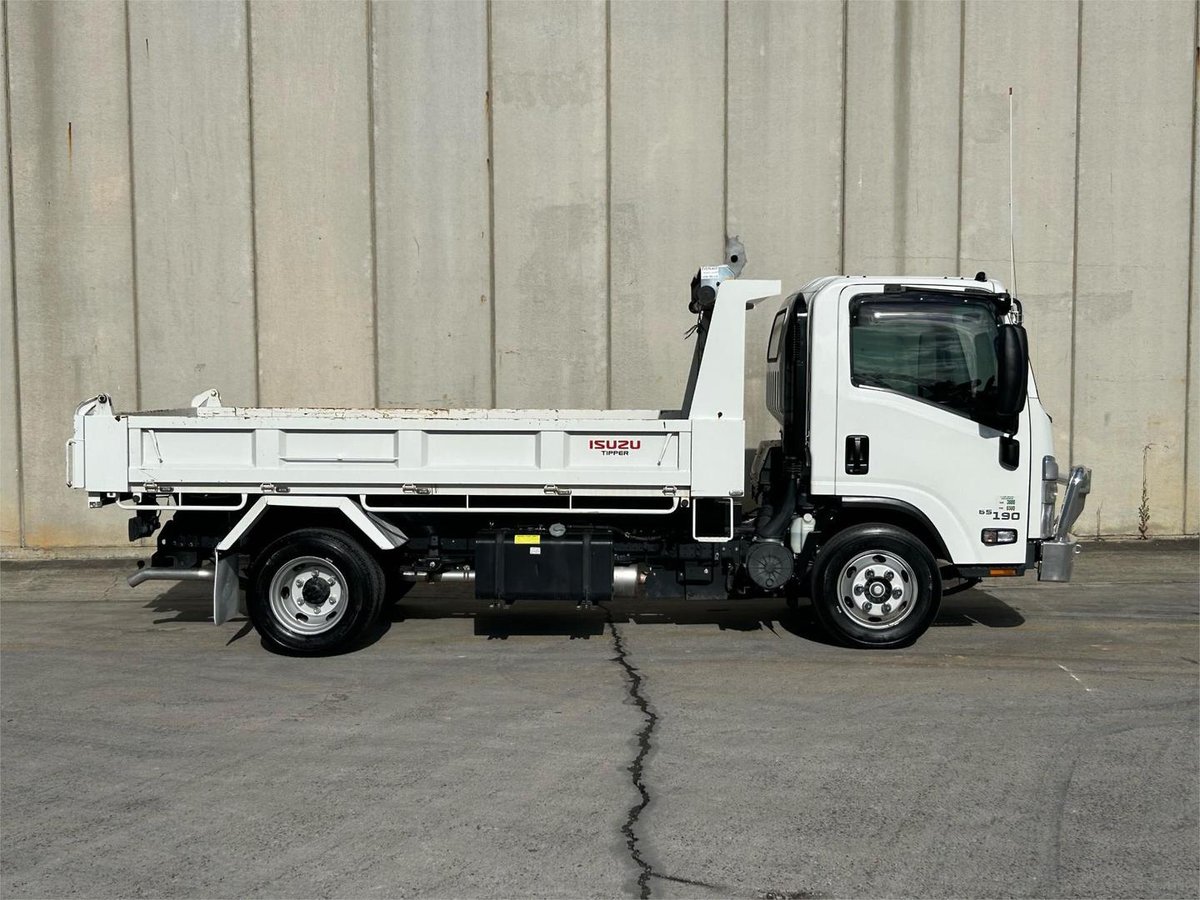 2022 Isuzu N Series Npr 65/45-190 Tipper image 7