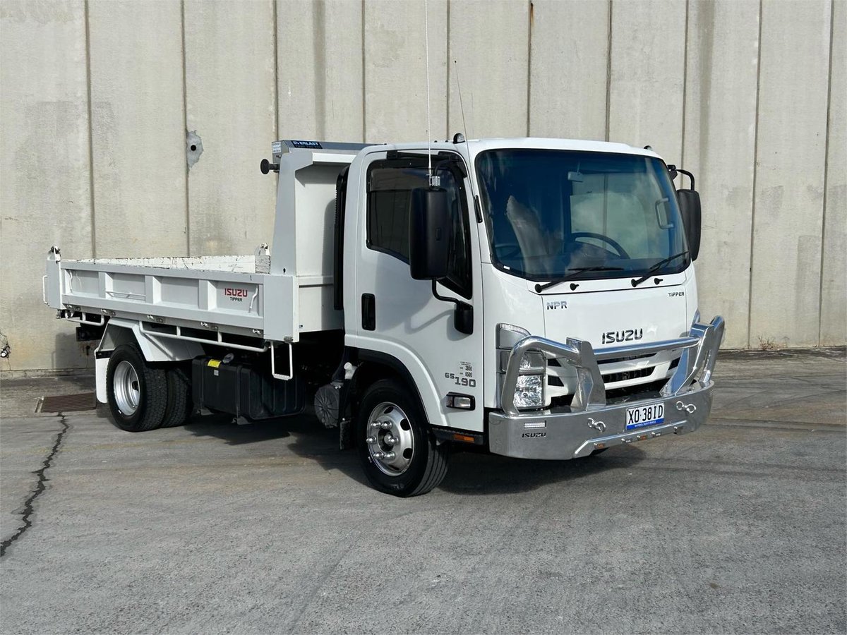 2022 Isuzu N Series Npr 65/45-190 Tipper image 8