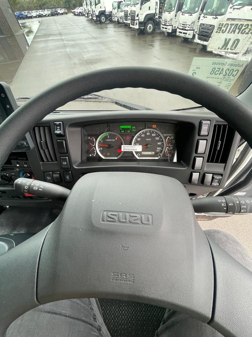 2025 Isuzu F Series image 14