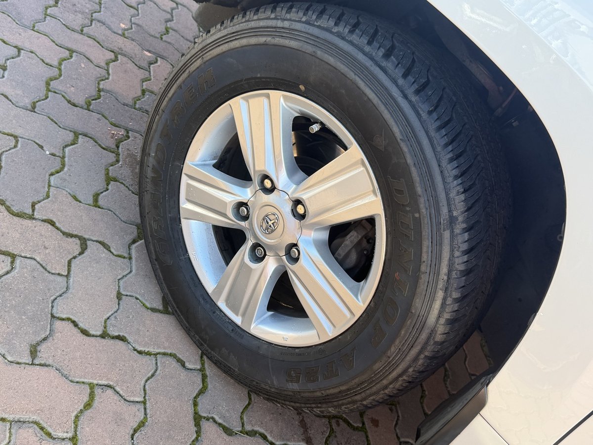 2012 Toyota Landcruiser VX VDJ200R MY12 4X4 Constant image 11