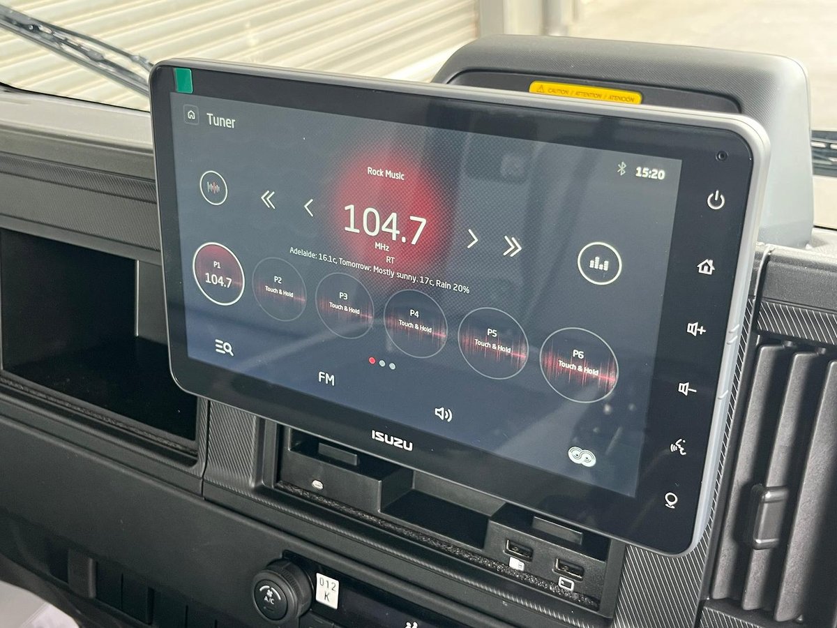 2026 Isuzu N Series image 19