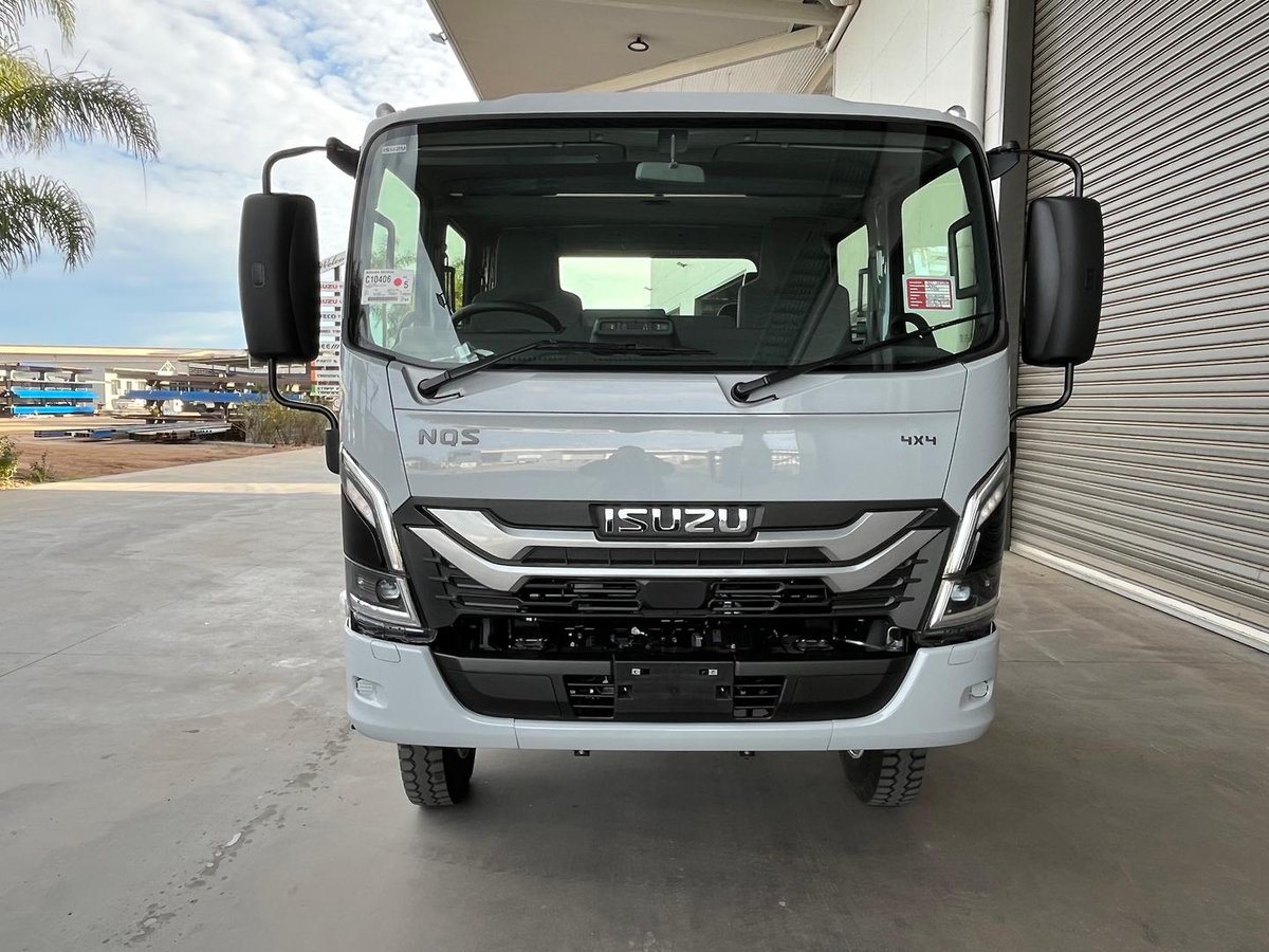 2026 Isuzu N Series image 9