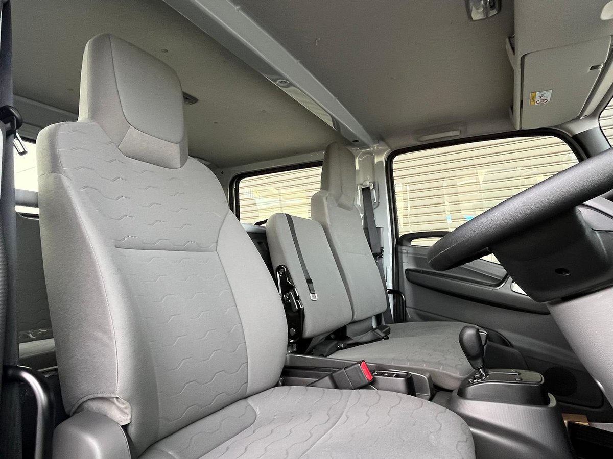 2026 Isuzu N Series image 12