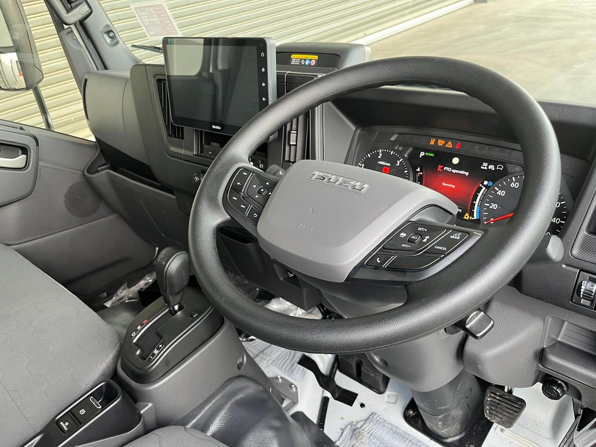 2025 Isuzu N Series image 17