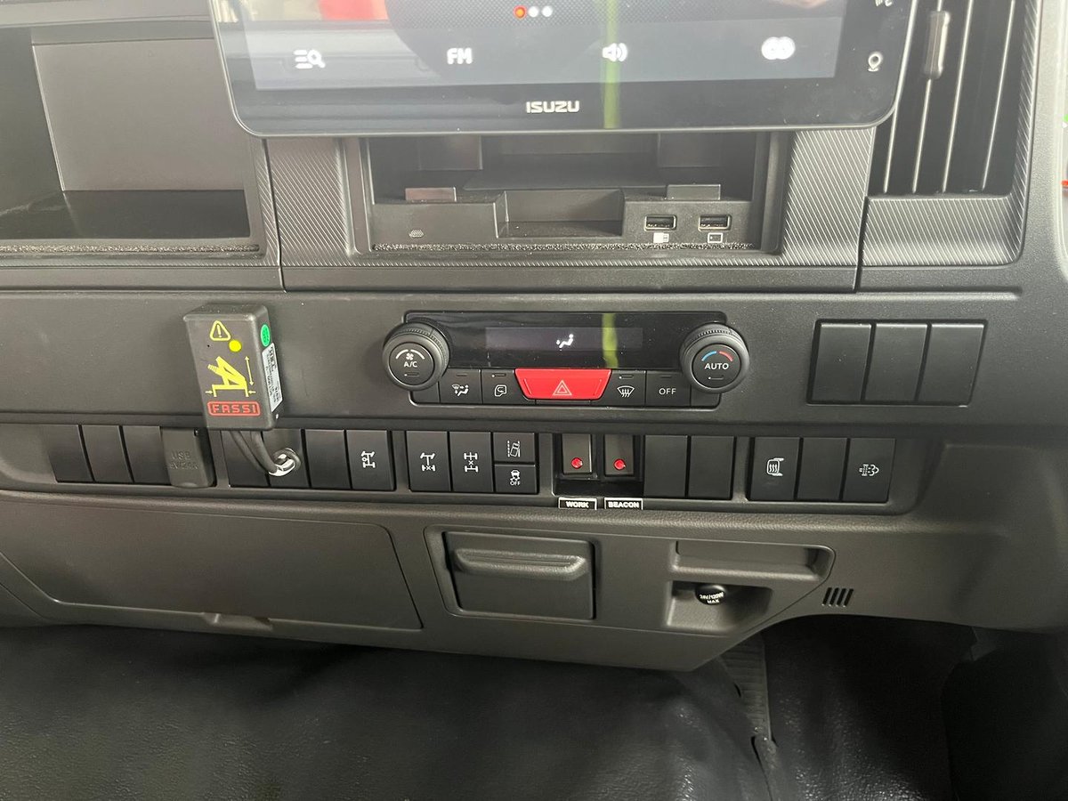 2025 Isuzu F Series FYJ 320-355 AT R67 image 23