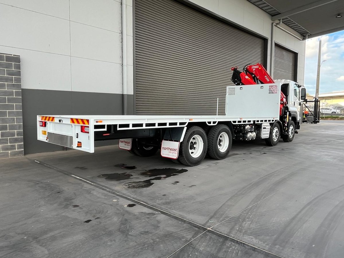 2025 Isuzu F Series FYJ 320-355 AT R67 image 3