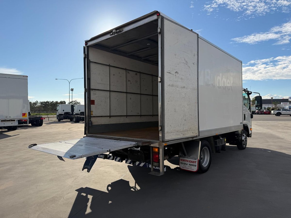 2020 Isuzu N Series NPR 45/55-155 image 11
